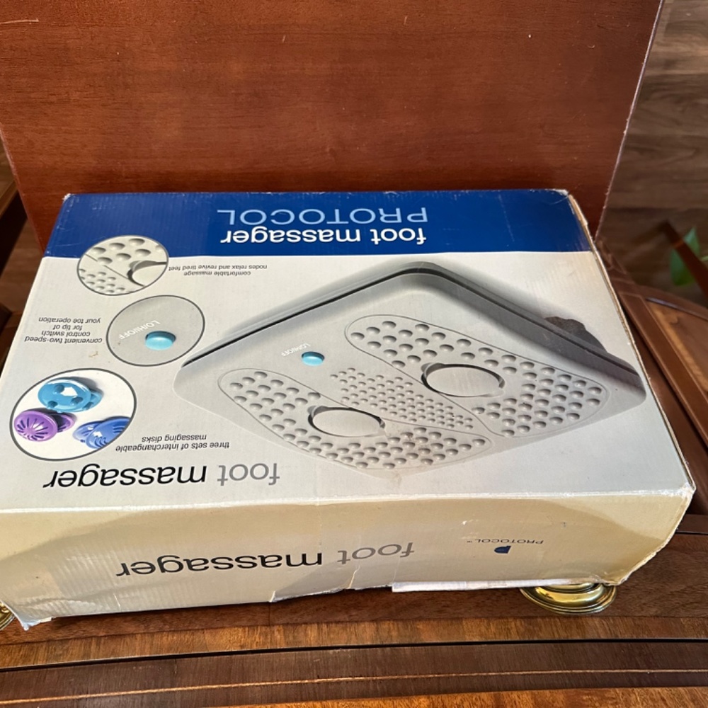 PROTOCOL Foot Massager - Picture 2 of 3